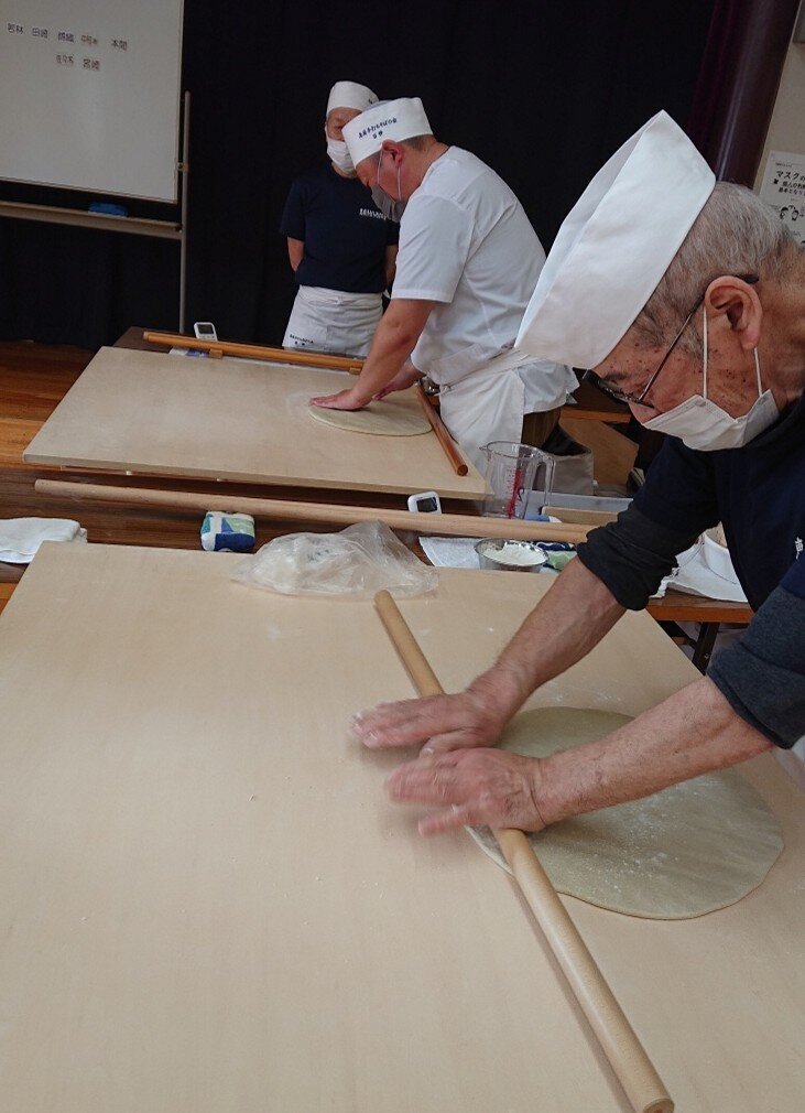 恵庭手打ちそばの会　４月の活動（いくみ会館にて）