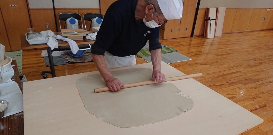 恵庭手打ちそばの会　４月の活動（いくみ会館にて）