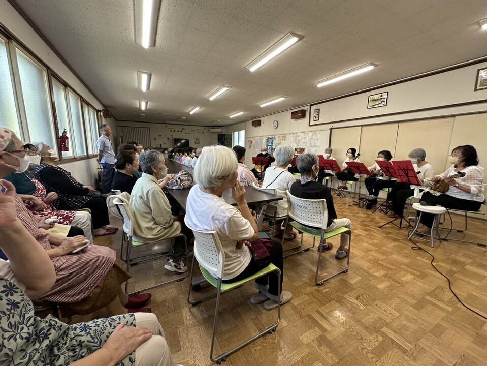 訪問演奏