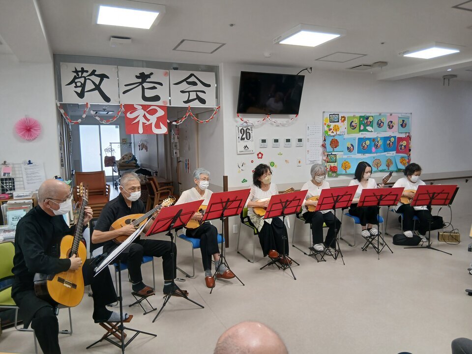訪問演奏